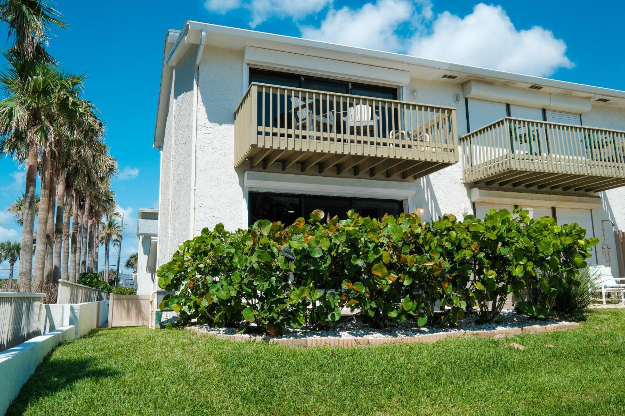 Oceanside Village Townhouse No Drive New Smyrna Beach, Private Ground Floor Patio W Grill Exterior photo